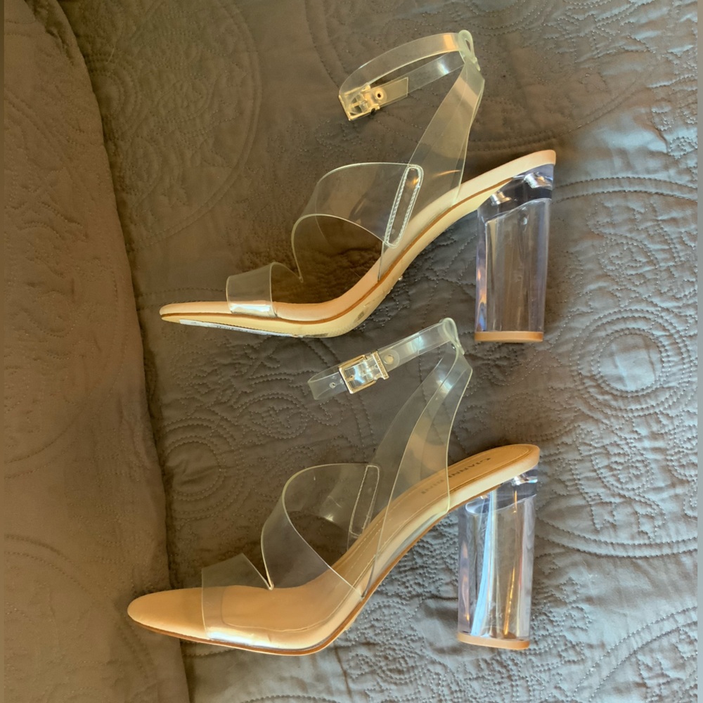 NEW Gianni Bini Ahrley Clear Vinyl Ankle Strap Strappy Sandals NWT - Picture 8 of 12